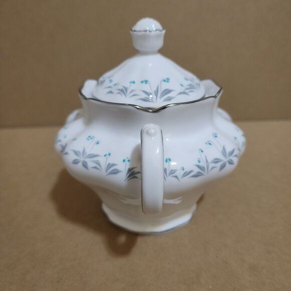Spode Loralie Sugar Bowl with Lid Scalloped White Grey Teal Floral 4.75" Tall - Picture 3 of 9